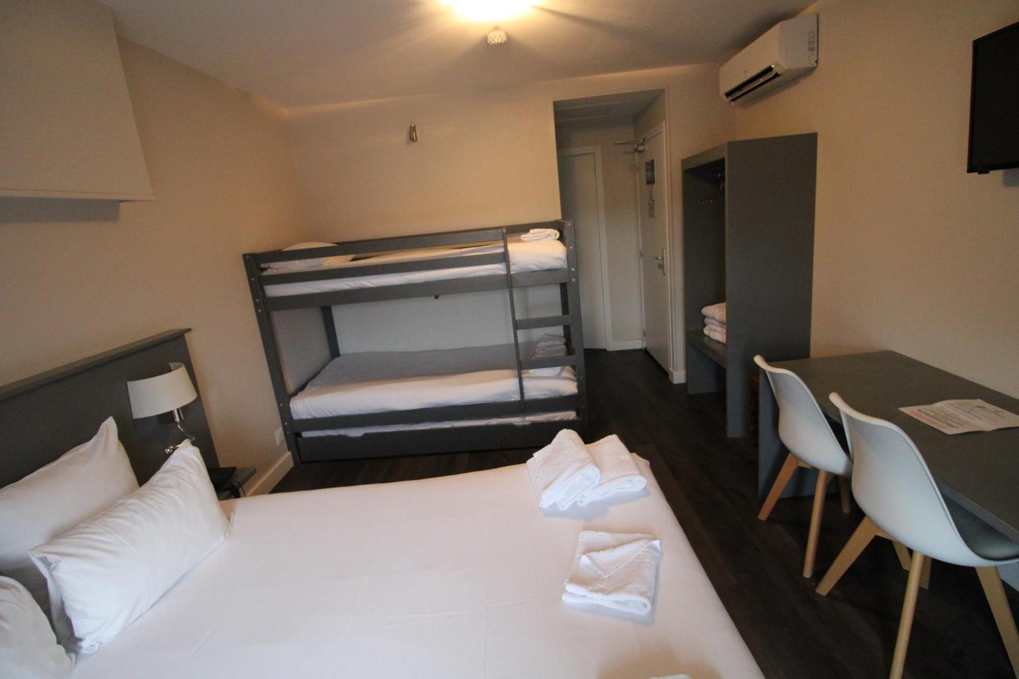 Hotel Casabianca Мулен Экстерьер фото