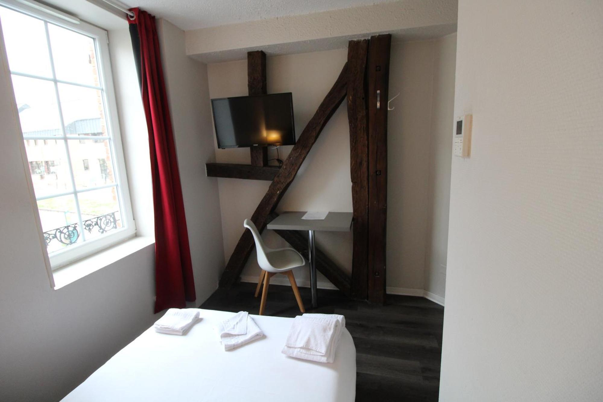 Hotel Casabianca Мулен Экстерьер фото