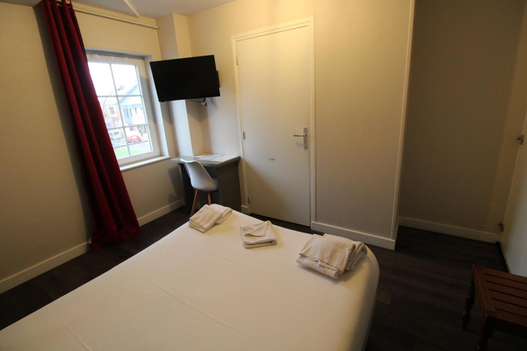 Hotel Casabianca Мулен Экстерьер фото