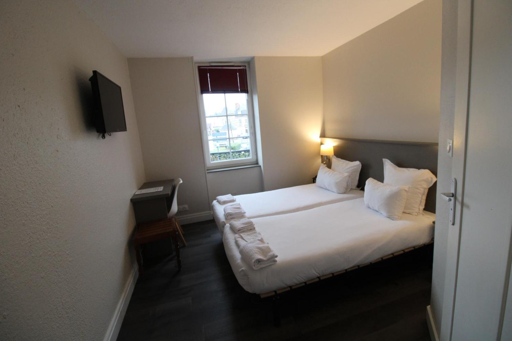 Hotel Casabianca Мулен Экстерьер фото