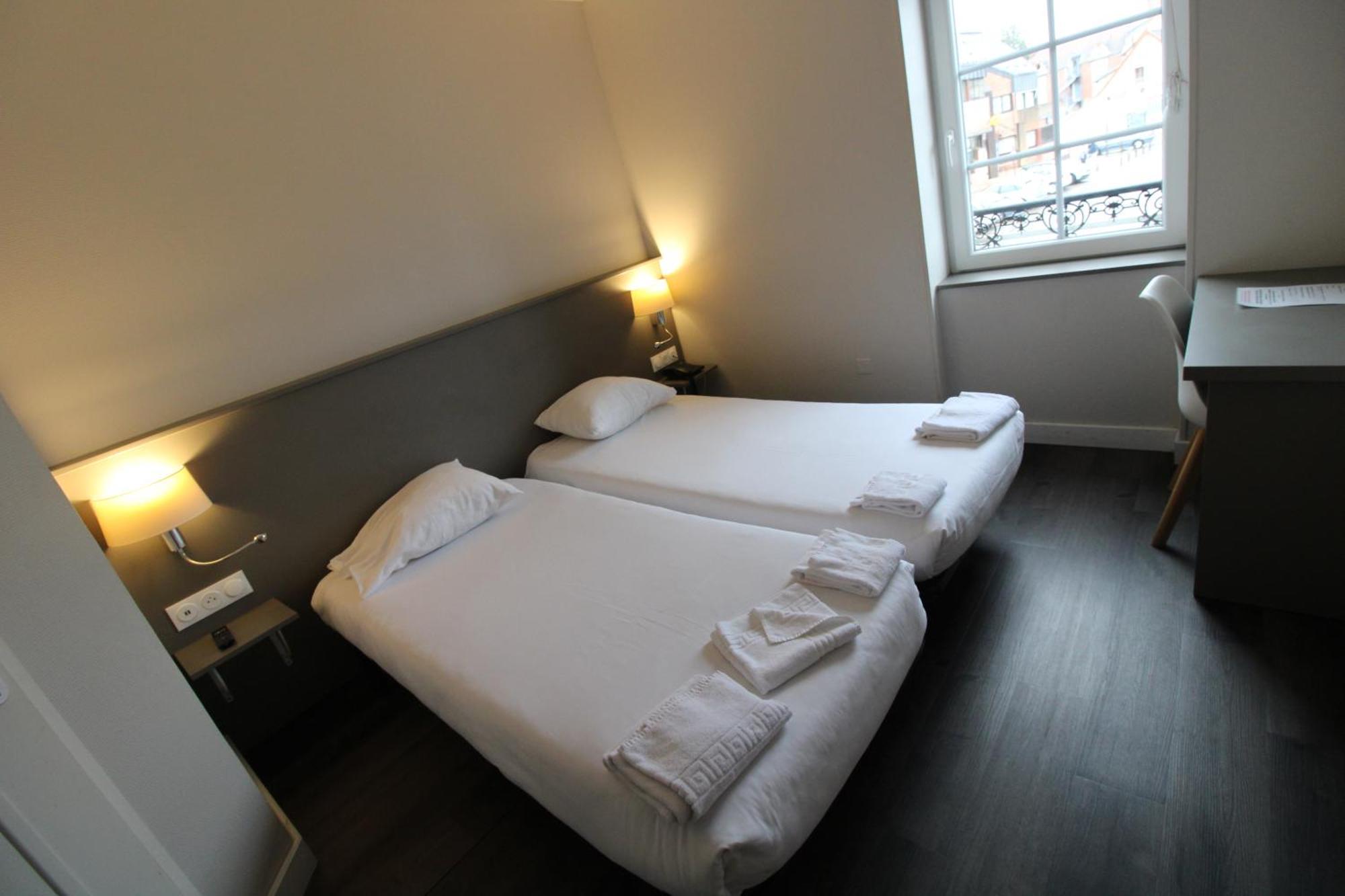 Hotel Casabianca Мулен Экстерьер фото