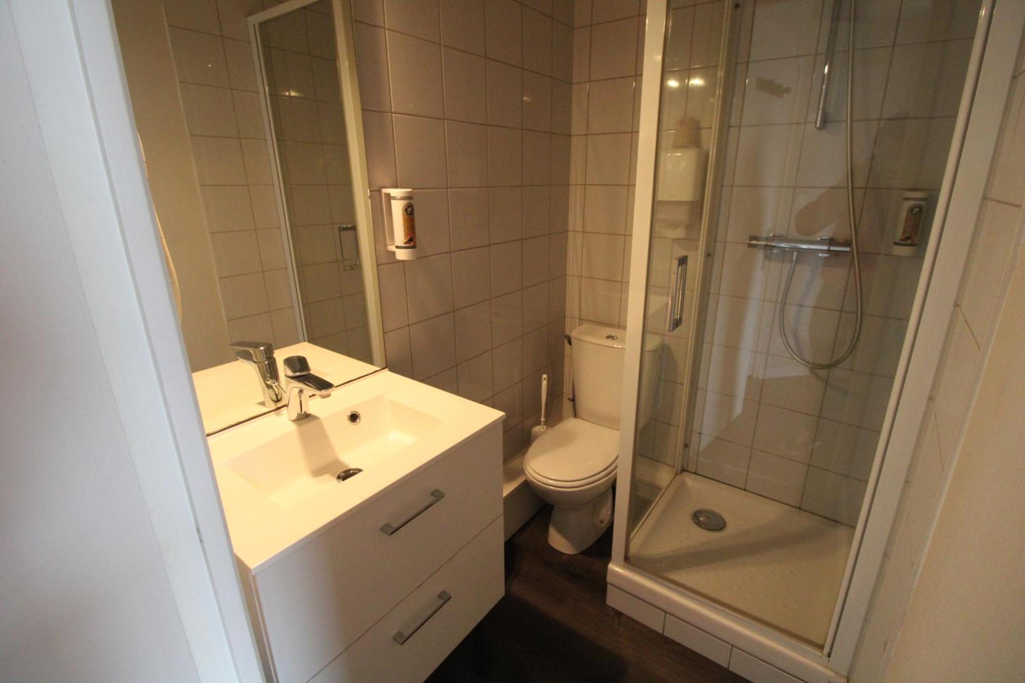 Hotel Casabianca Мулен Экстерьер фото