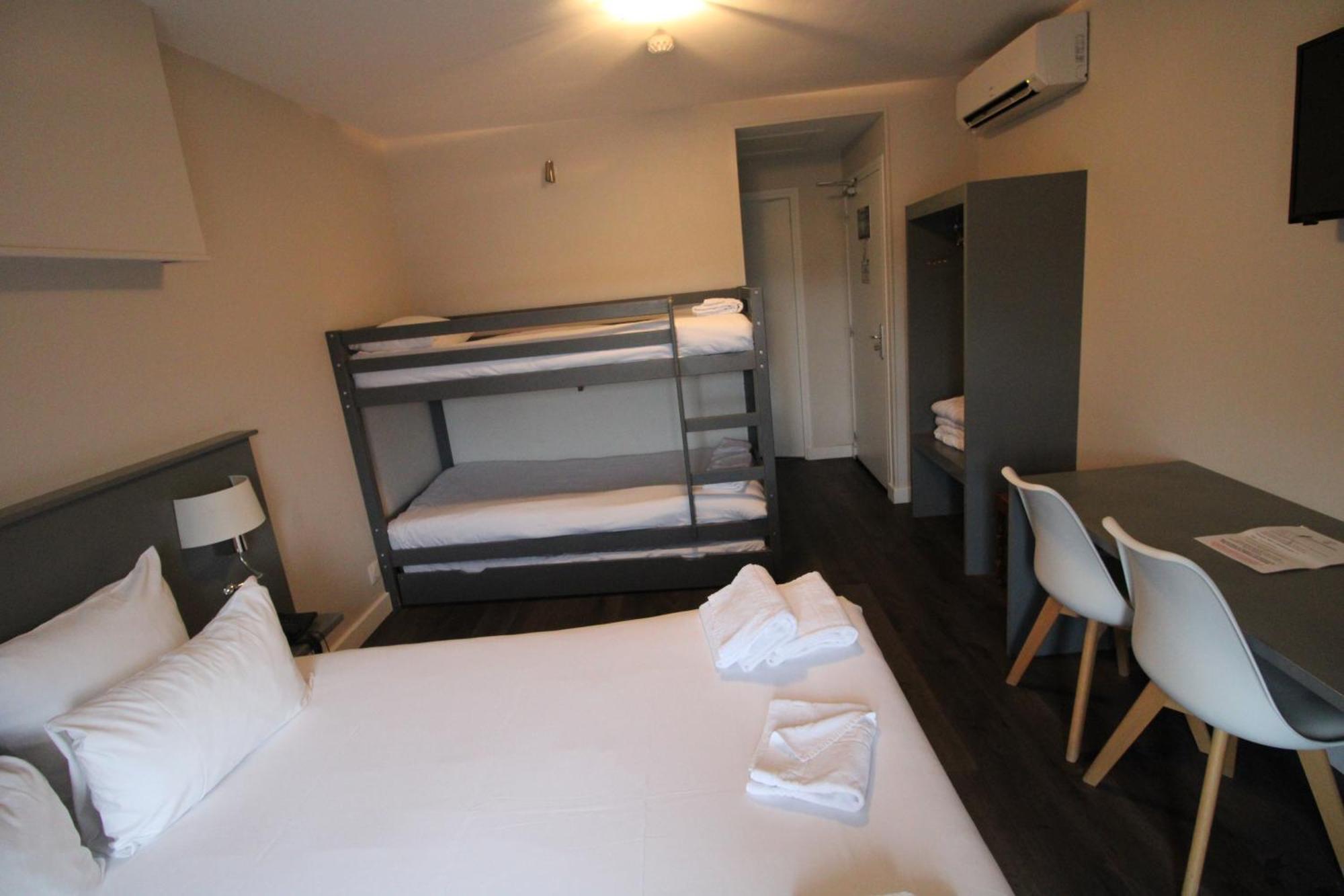 Hotel Casabianca Мулен Экстерьер фото